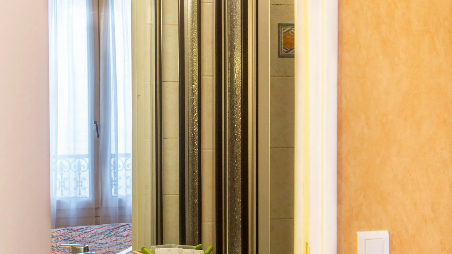 Terminus Montparnasse 3*