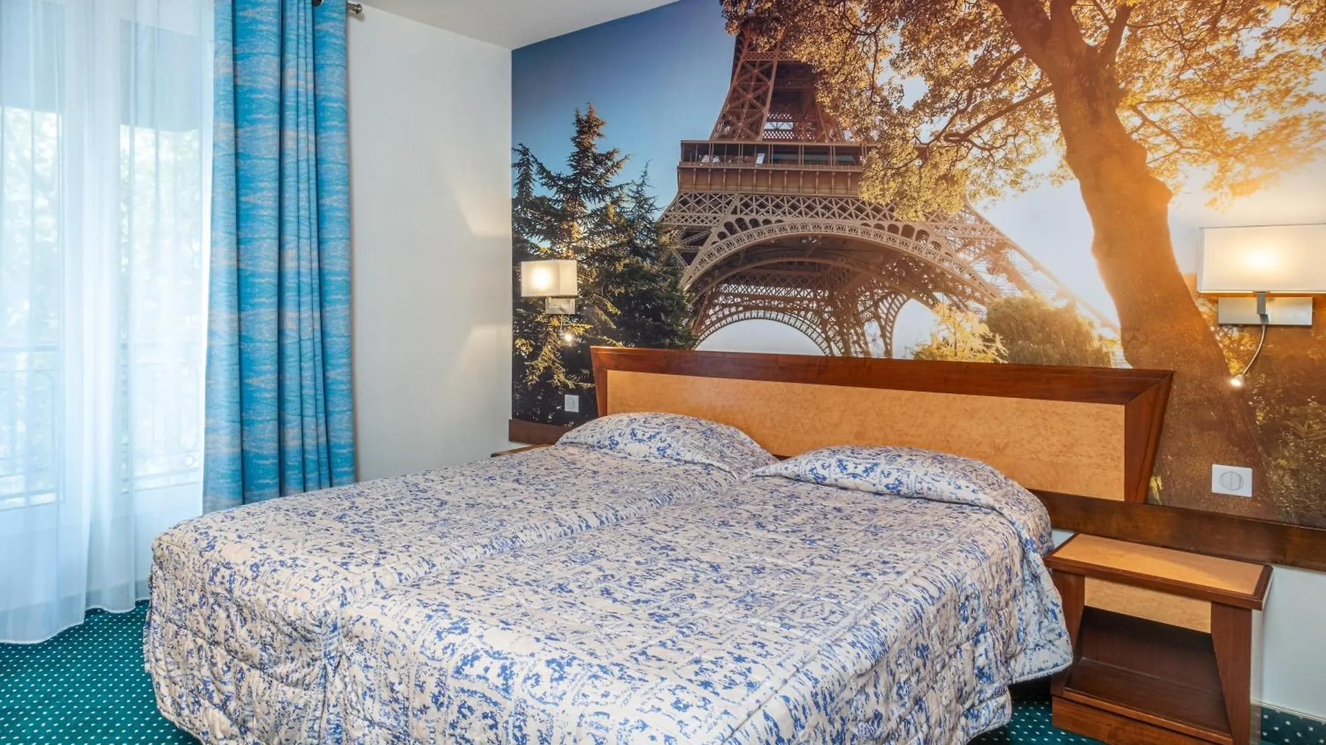 Terminus Montparnasse 3* Paris