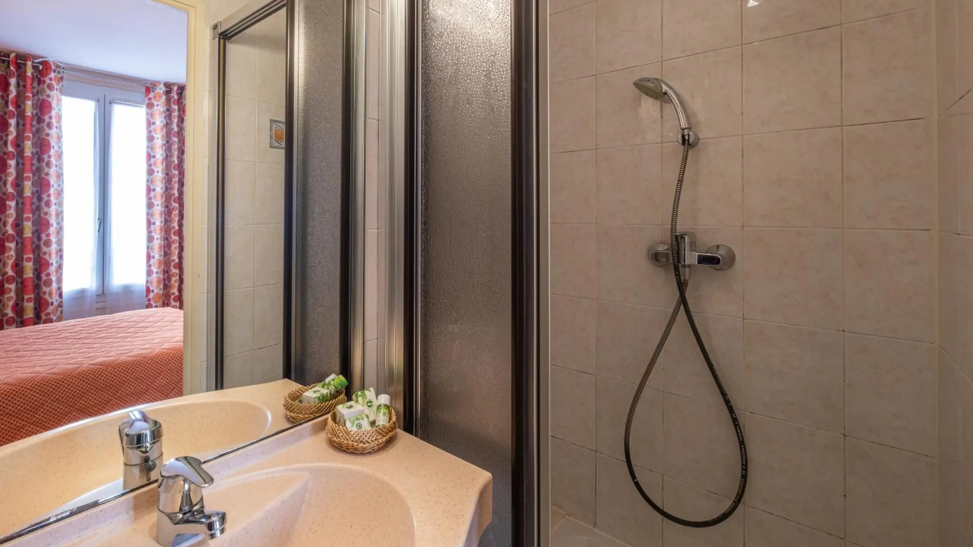 Terminus Montparnasse Hotel 3*